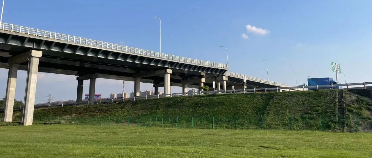 Featured image of post 低端勤奋