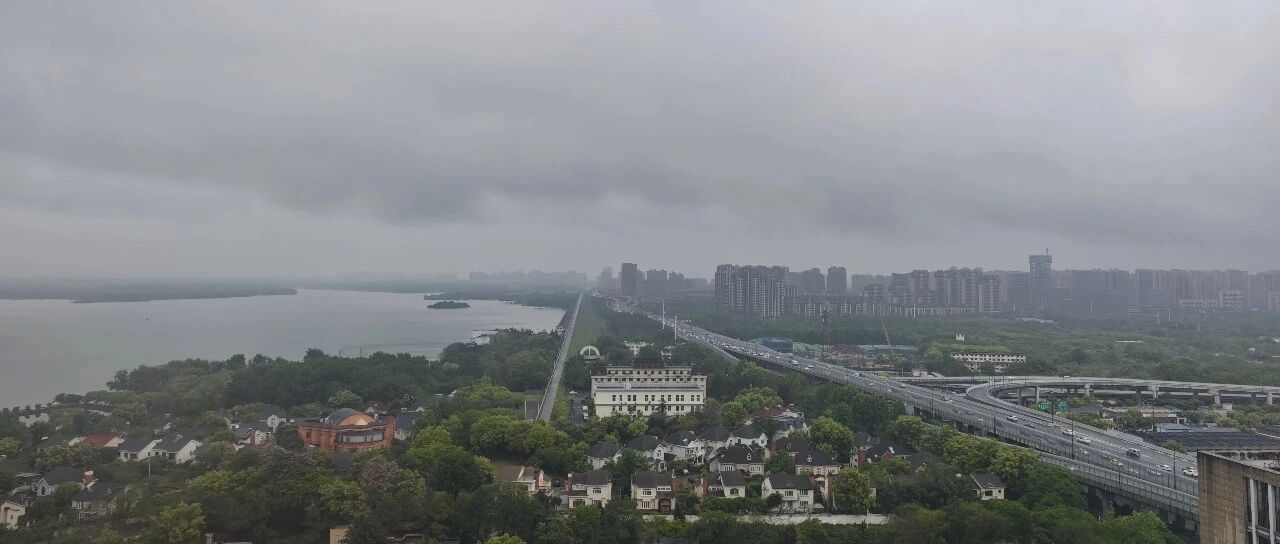 Featured image of post 早起才是人生常态